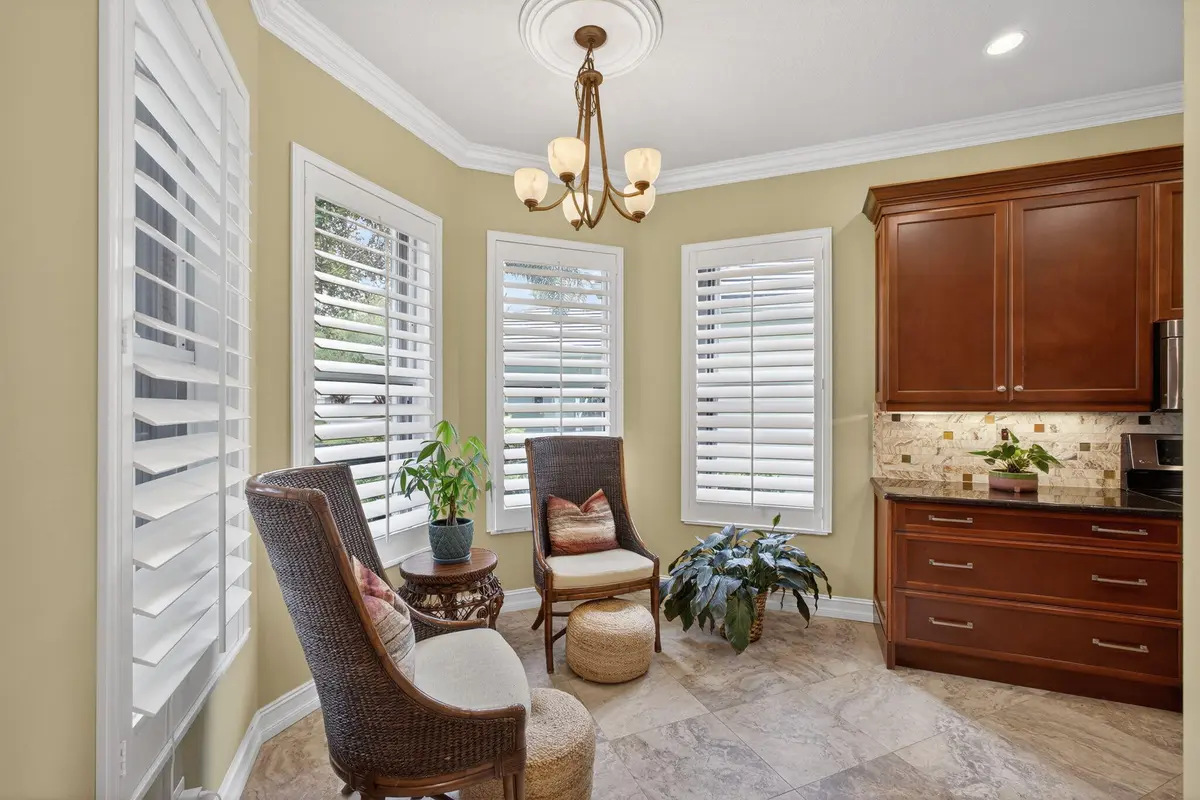 12-web-or-mls-5D1A5448 at , Palm City