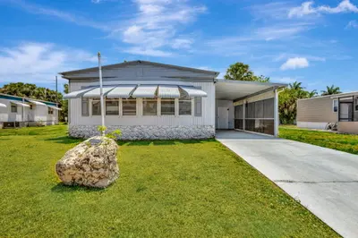 4072 74th Street 395, Riviera Beach – sold