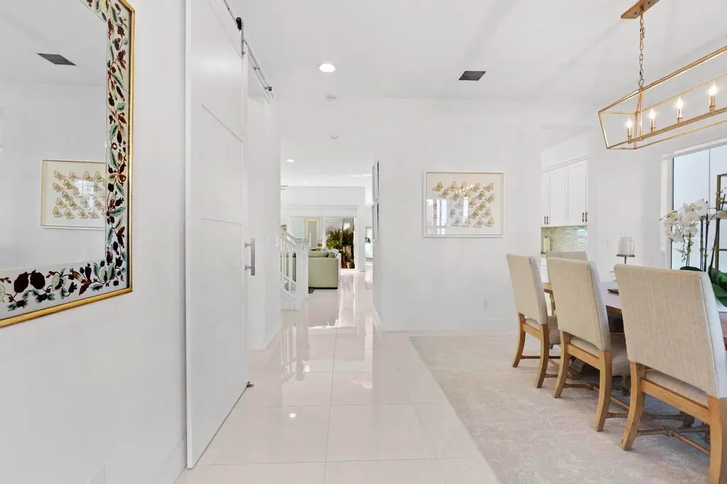 Foyer at 7037 Edison Place, Palm Beach Gardens