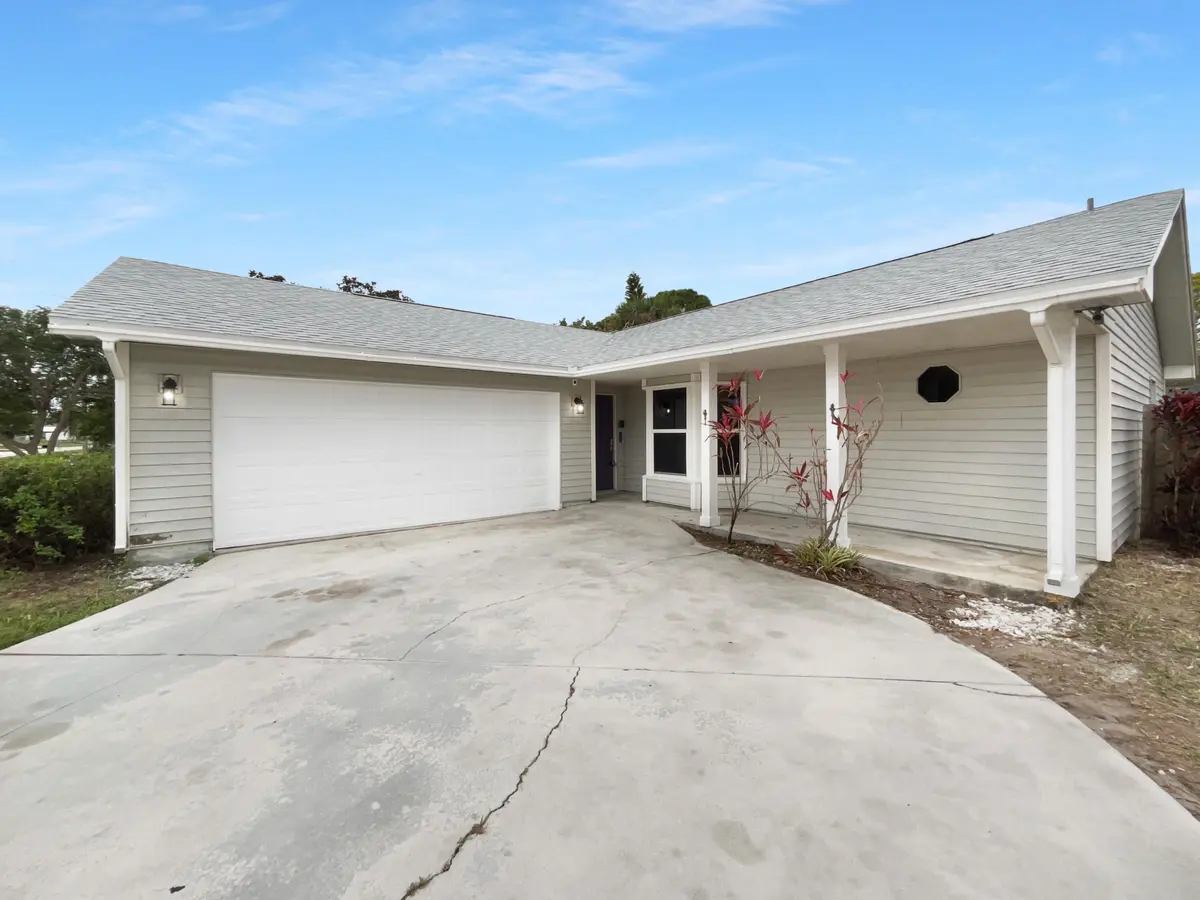 listing_7 at 5409 Hickory Drive, Fort Pierce