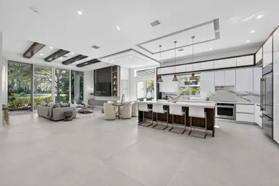 16076 Villa Vizcaya Place, Delray Beach – sold