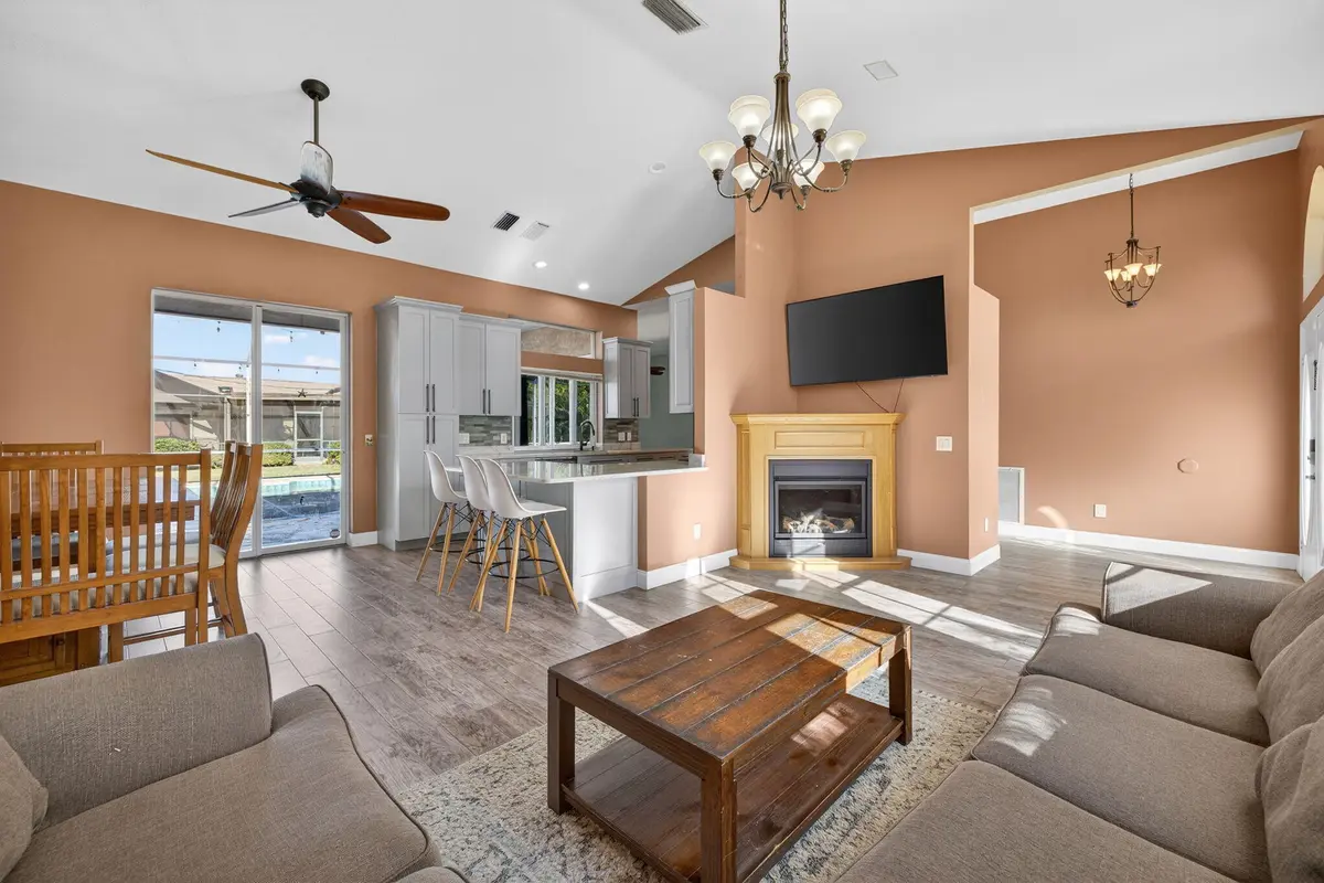 6-web-or-mls-3A5A3478 at 539 SE Nome Drive, Port St. Lucie