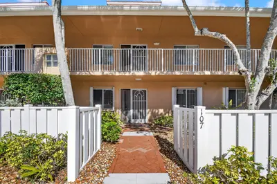 5951 Regal Glen Drive 107, Boynton Beach – sold