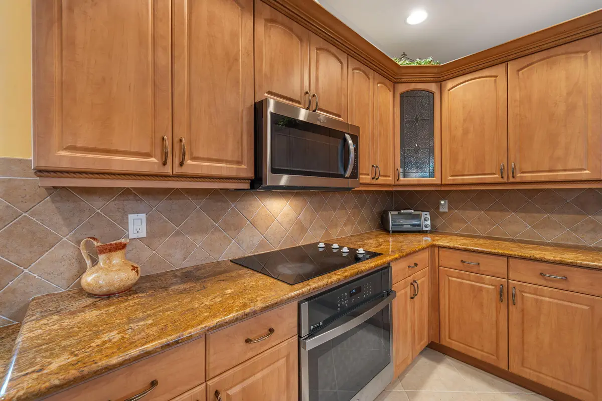 16-web-or-mls-DSC06572 at 2630 Sawyer Terrace, Wellington