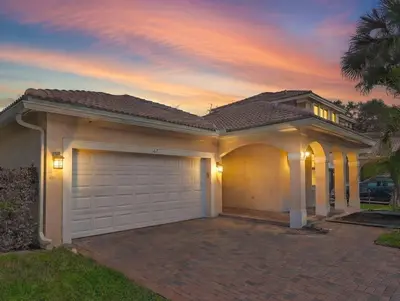 167 Catania Way, Royal Palm Beach – sold