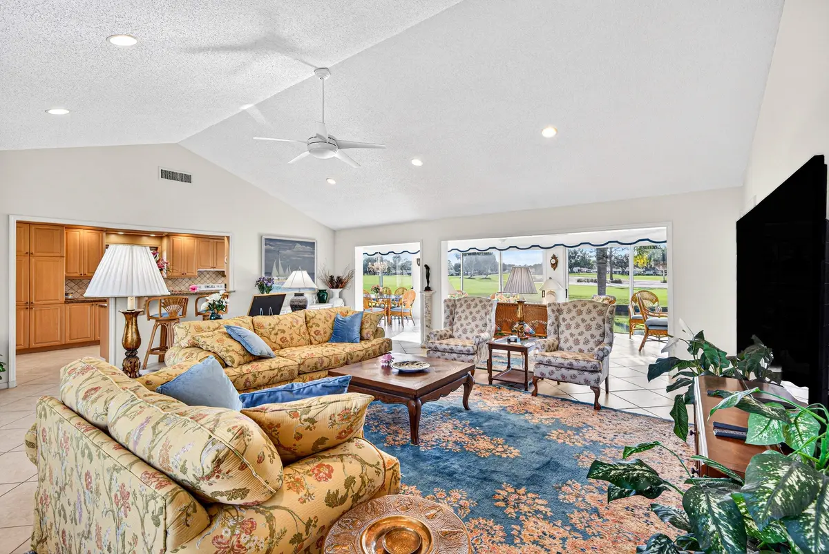 Interior living area at 4524 Sanderling Lane, Boynton Beach