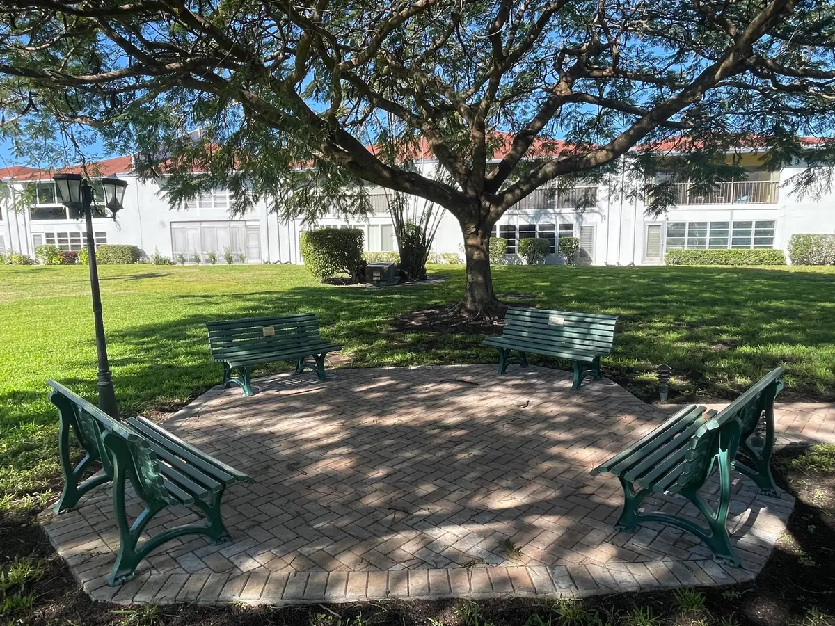 Garden at 6525 S Oriole Boulevard 1050, Delray Beach