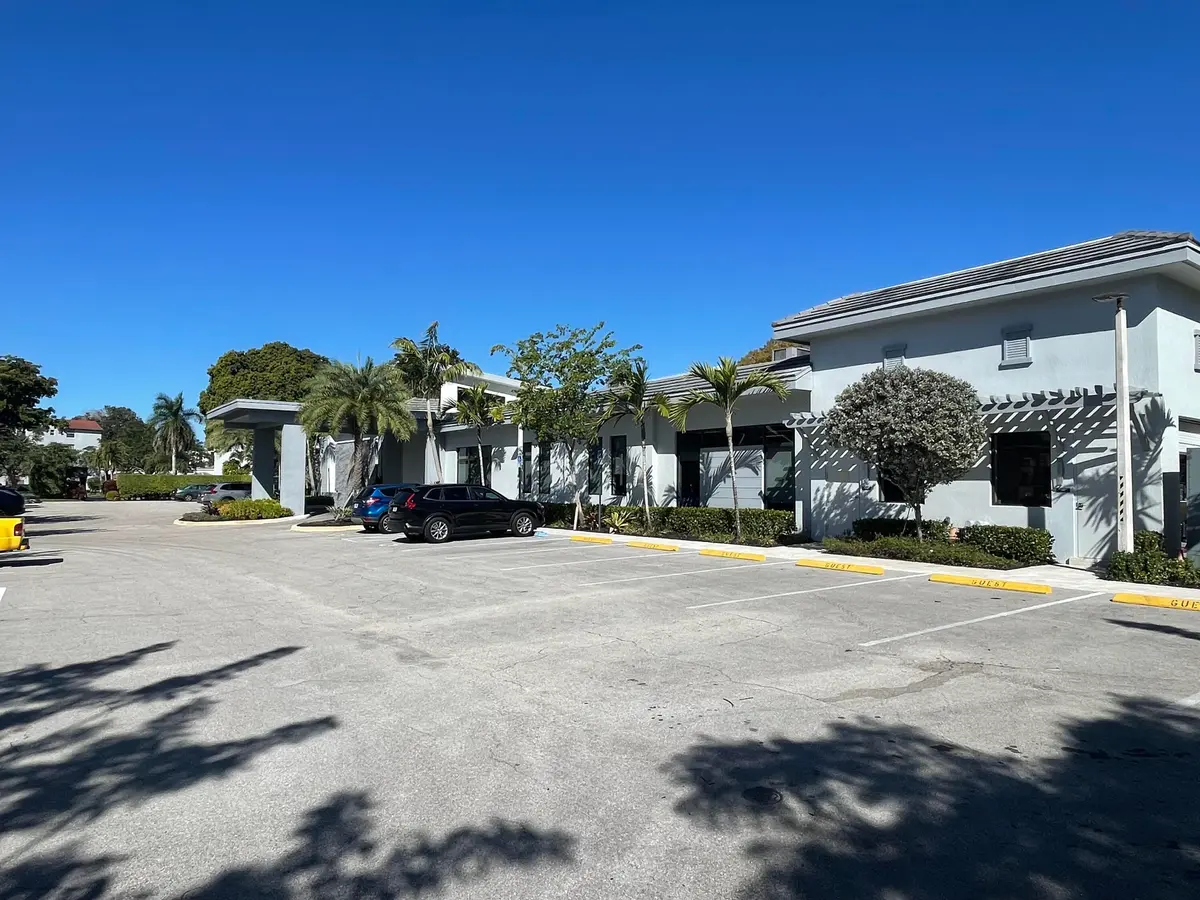 Club House at 6525 S Oriole Boulevard 1050, Delray Beach