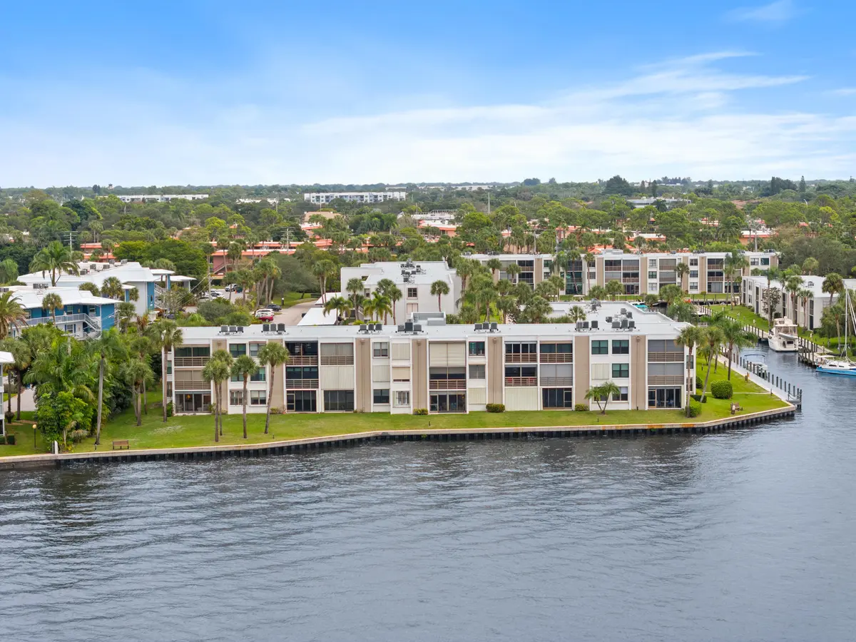 11_dji_20251209213638_0135_d at 1950 SW Palm City Road 8-107, Stuart