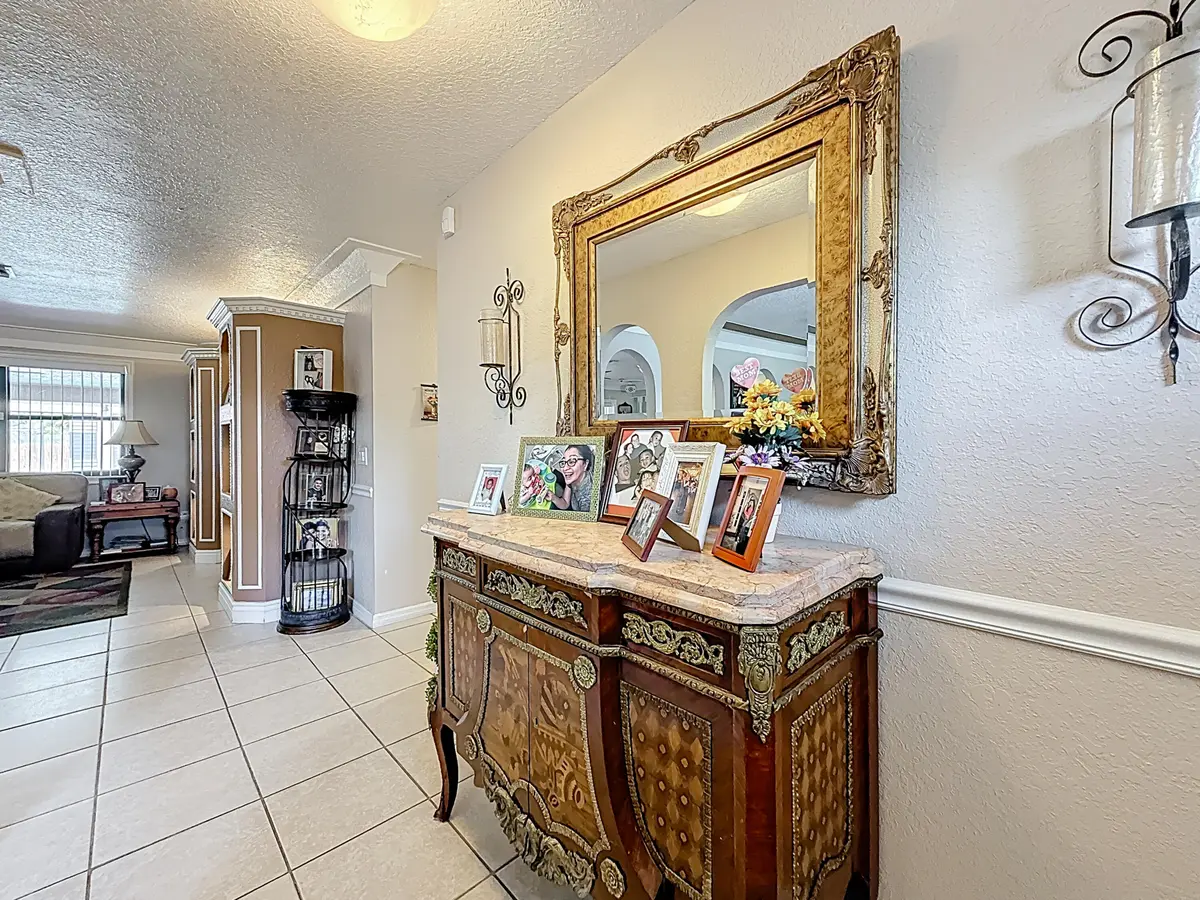 Foyer at 189 NE Caprona Avenue, Port St. Lucie
