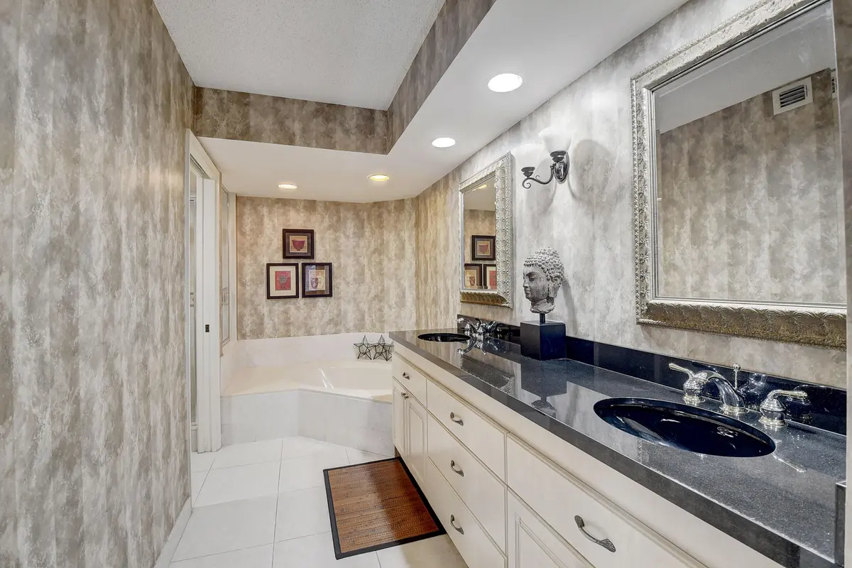 17_dsc_0037_38_39_40_41 at 7248 Clunie Place 15106, Delray Beach