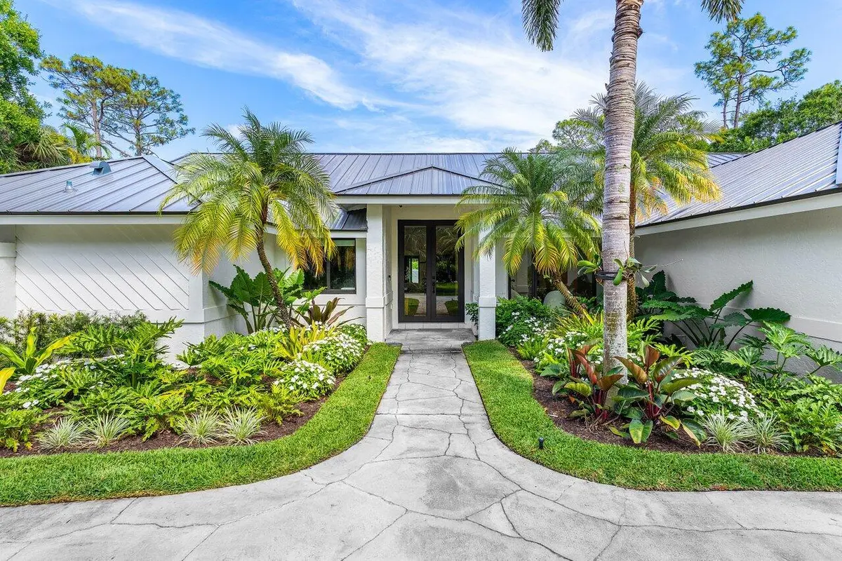 Entrance view at 14936 Horseshoe Trace, Wellington