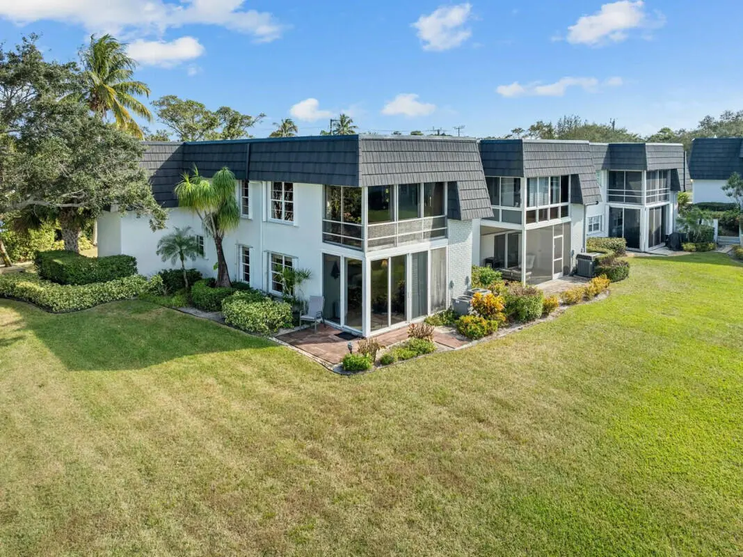 4726 SE Capstan Avenue 4, Stuart, FL – photo 2