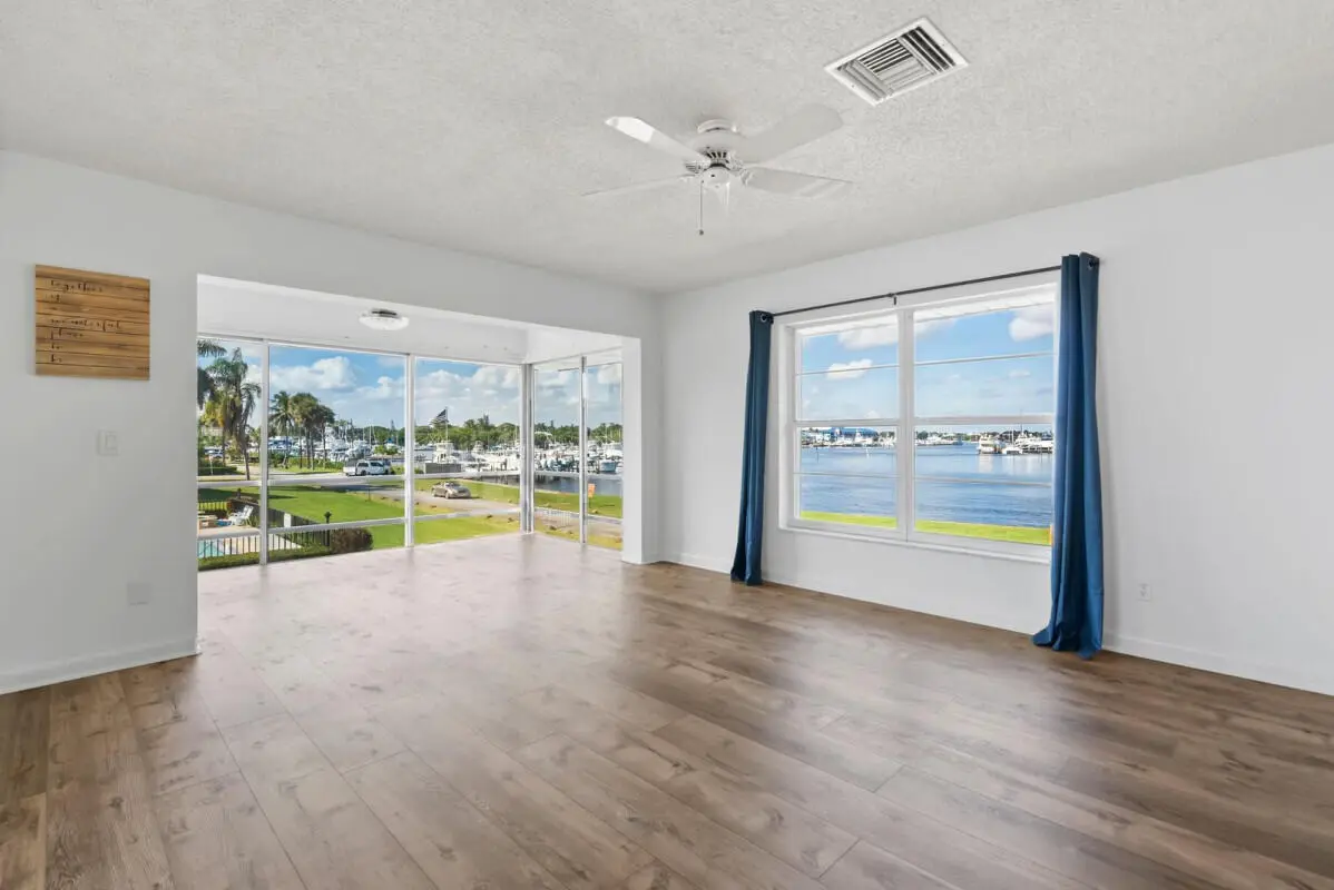4726 SE Capstan Avenue 4, Stuart, FL – photo 5