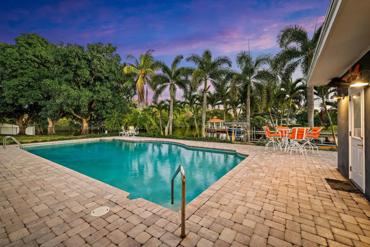 1404 Alpha Ct S-2 at 1404 Alpha Court, Lake Clarke Shores