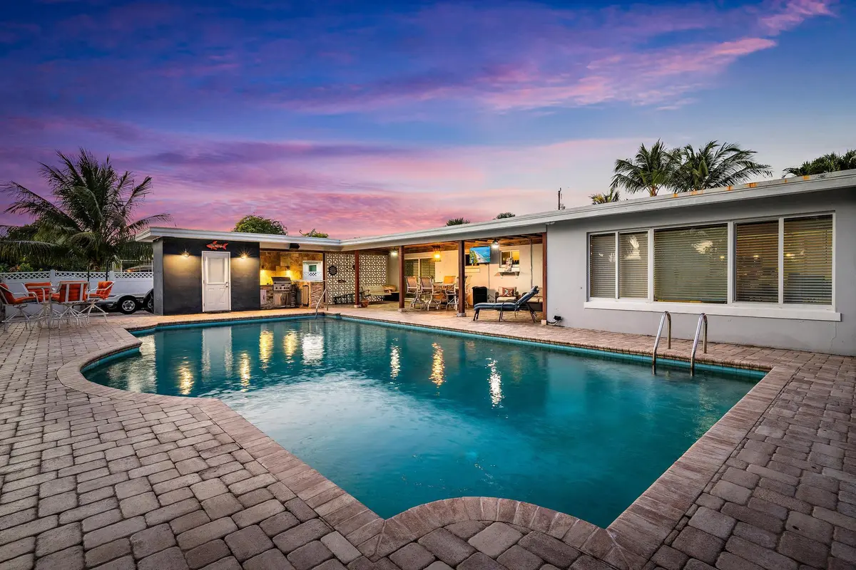1404 Alpha Ct S-7 at 1404 Alpha Court, Lake Clarke Shores