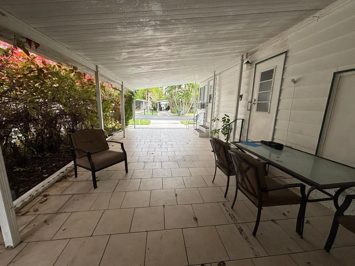 0d28f8b3-5474-4bfe-b0e1-8fc5ac2ecd28 at 6503 NW 34th Ave, Coconut Creek