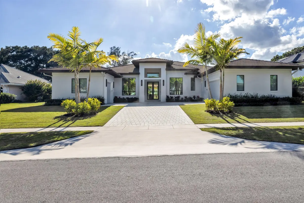 FRONT_STRAIGHT_EB at 2719 Embassy Drive, West Palm Beach