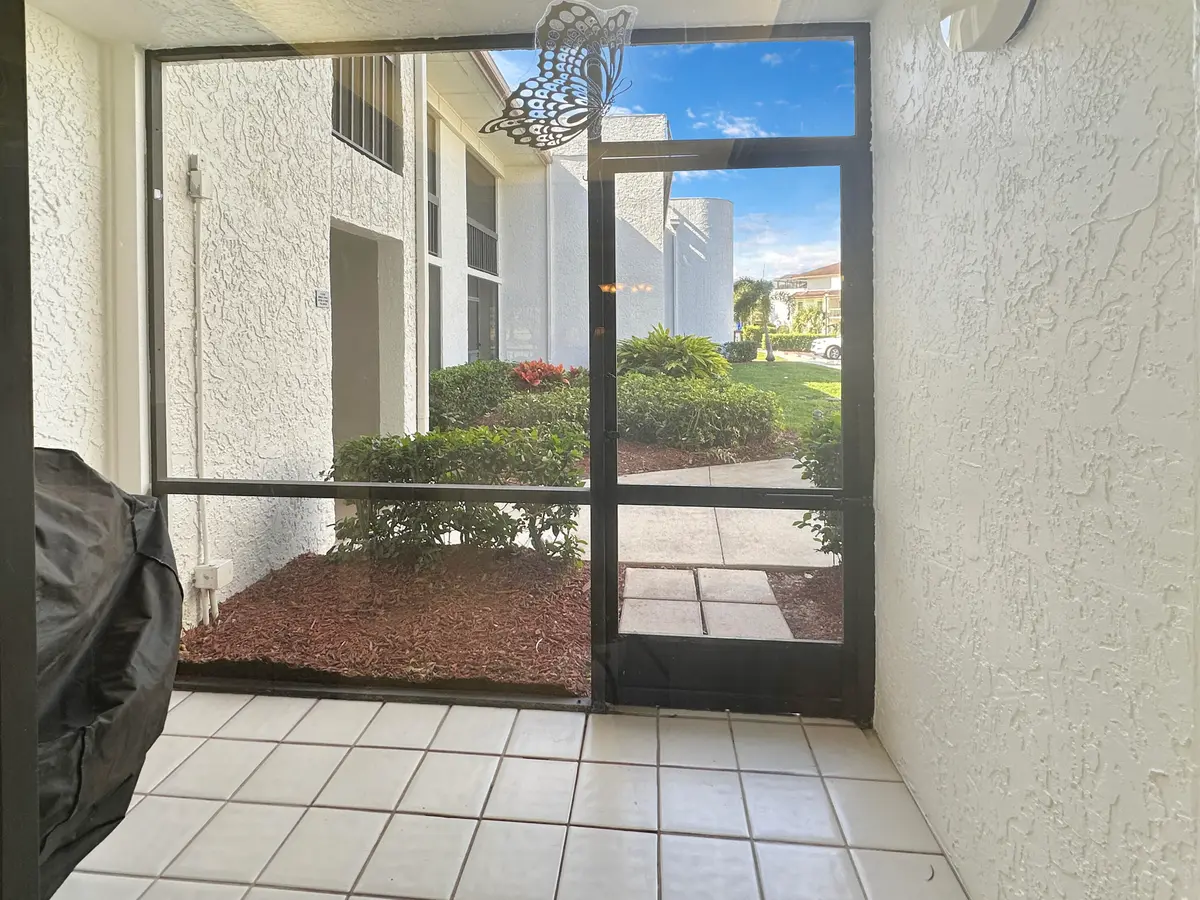 b71e37904bd4bed5036ca9e31e36f882f30eb22c at 3300 Twin Lakes Terrace 103, Fort Pierce