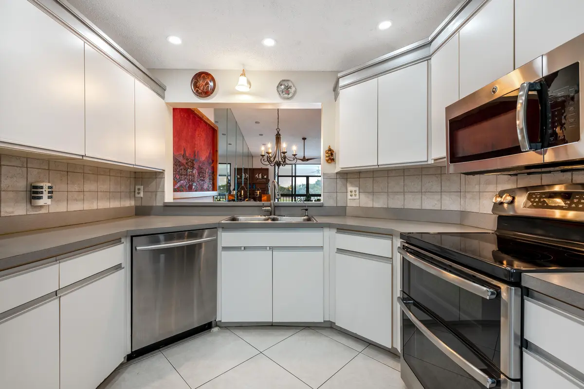 7689 Glendevon Ln #1807-9 at 7689 Glendevon Lane 1807, Delray Beach