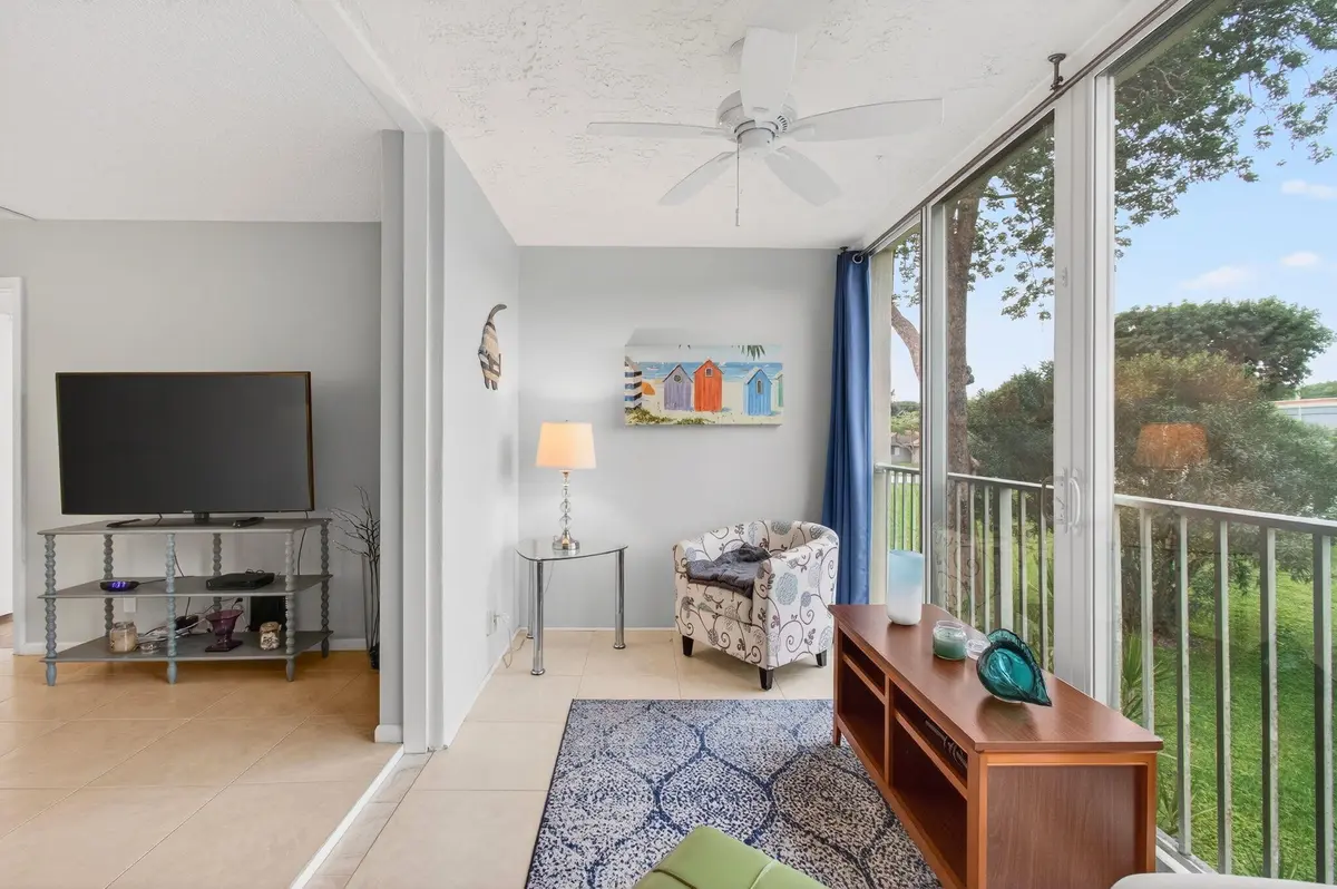 22-web-or-mls-DSC_7889 at 10 Willowbrook 205, Delray Beach