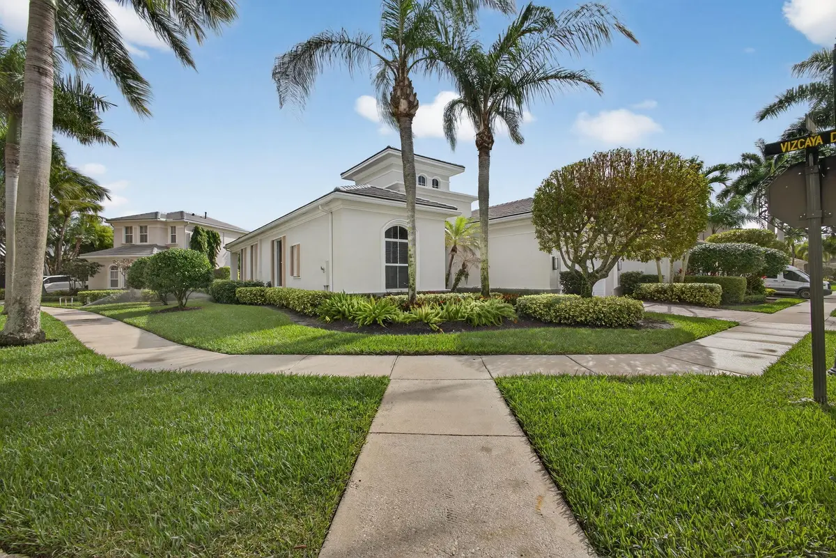 3-web-or-mls-5D1A1242 at 502 Via Toledo, Palm Beach Gardens