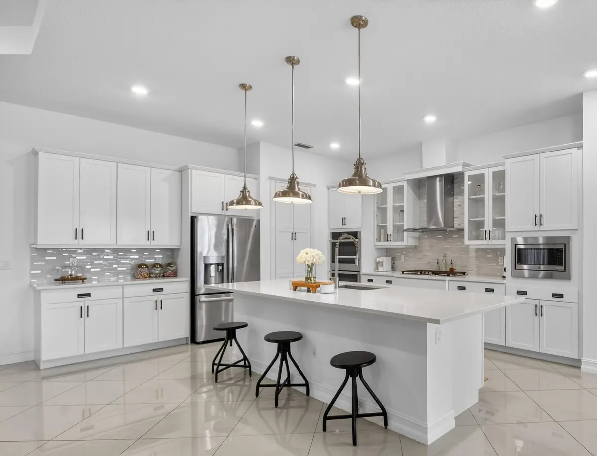 8 9244 xl chef kitchen at 9244 Grand Prix Lane, Boynton Beach