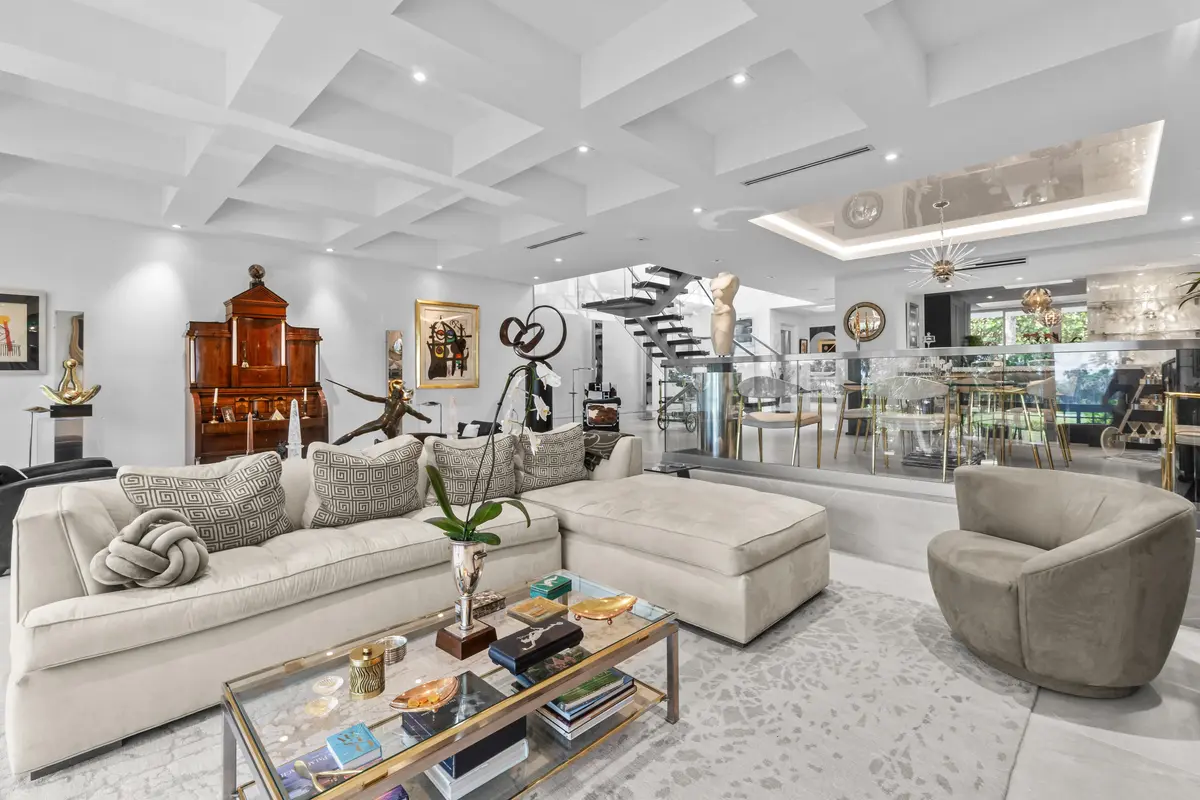 great room at 2335 S Ocean Boulevard C9, Palm Beach