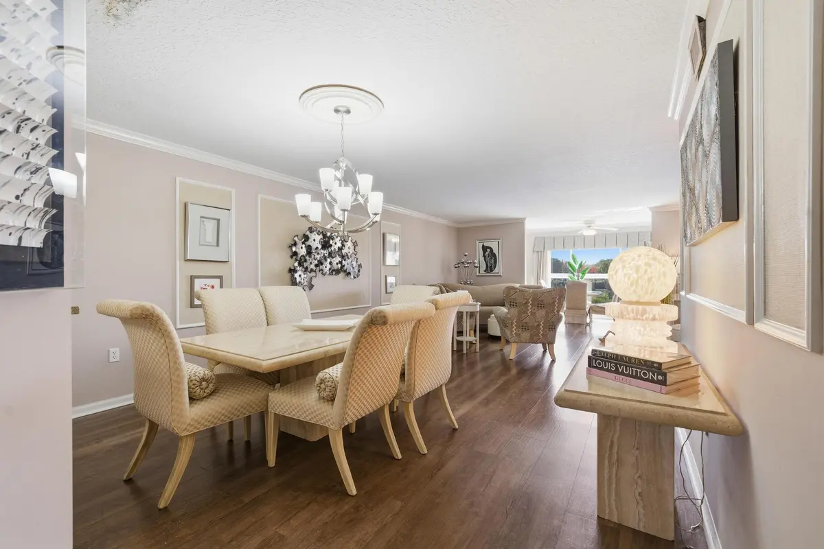foyer to dining at 5746 Crystal Shores Drive 307, Boynton Beach