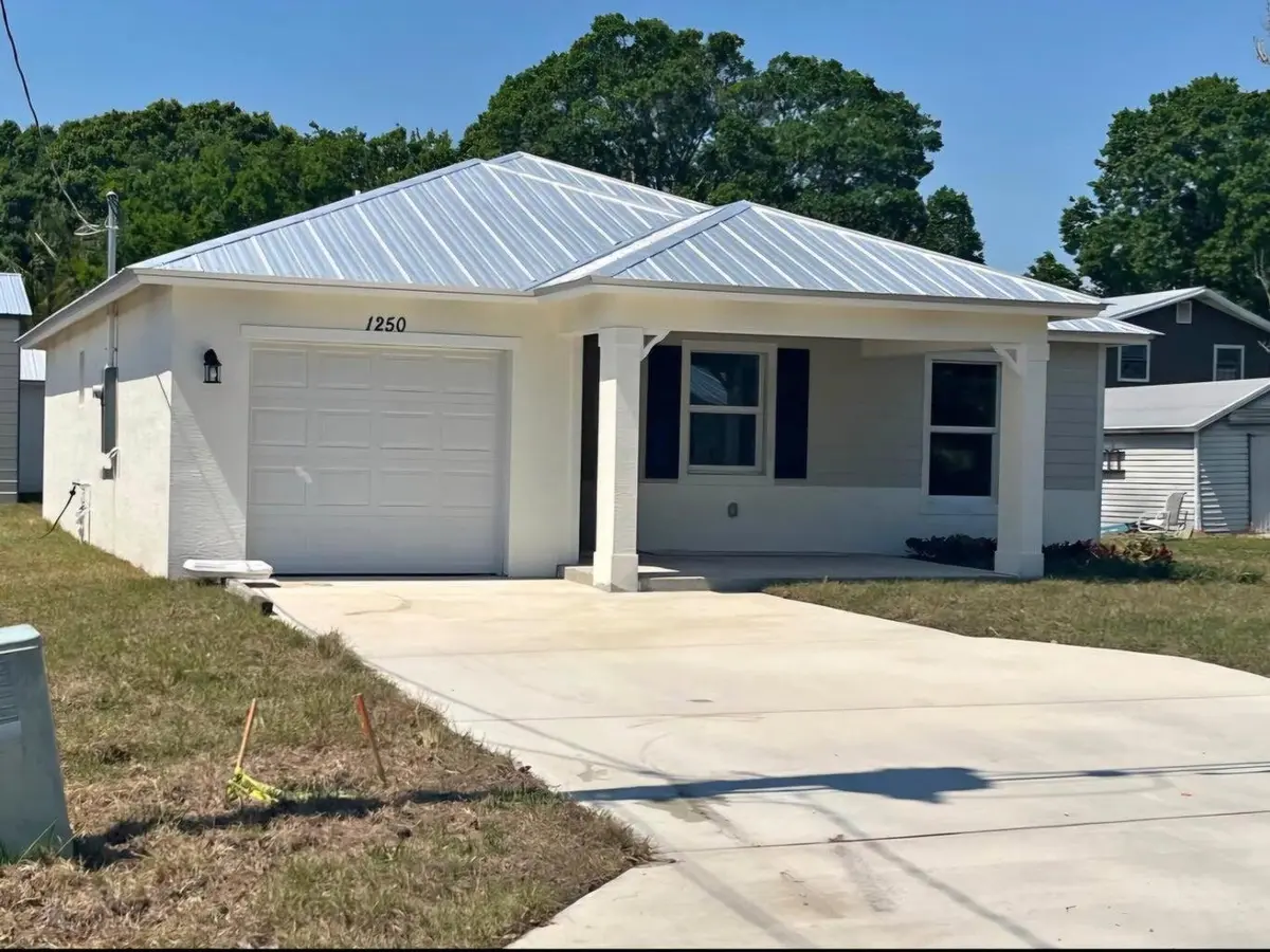 front at 1250 NW Antoch Avenue, Stuart
