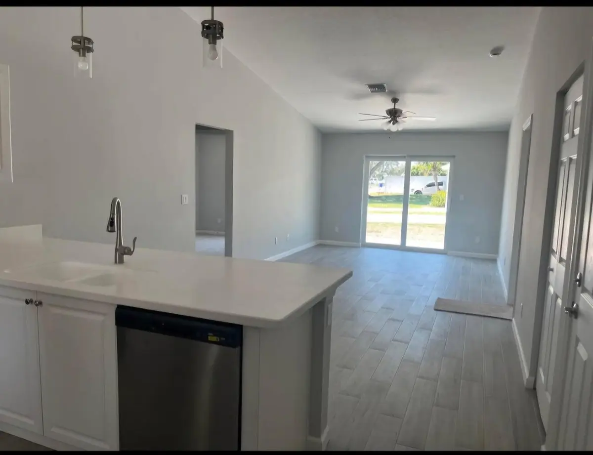 20250402175612447589000000-o at 1250 NW Antoch Avenue, Stuart