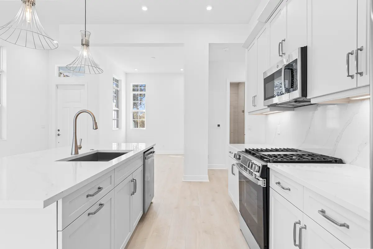 Kitchen at 140 SE Via Tirso, Port St. Lucie
