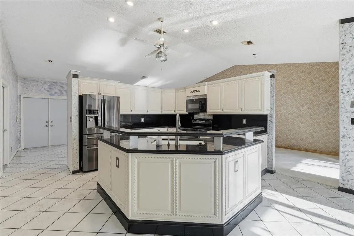 26-jcpjcp_photo_20260108_192224_34 at 8870 NW 49th Drive, Coral Springs