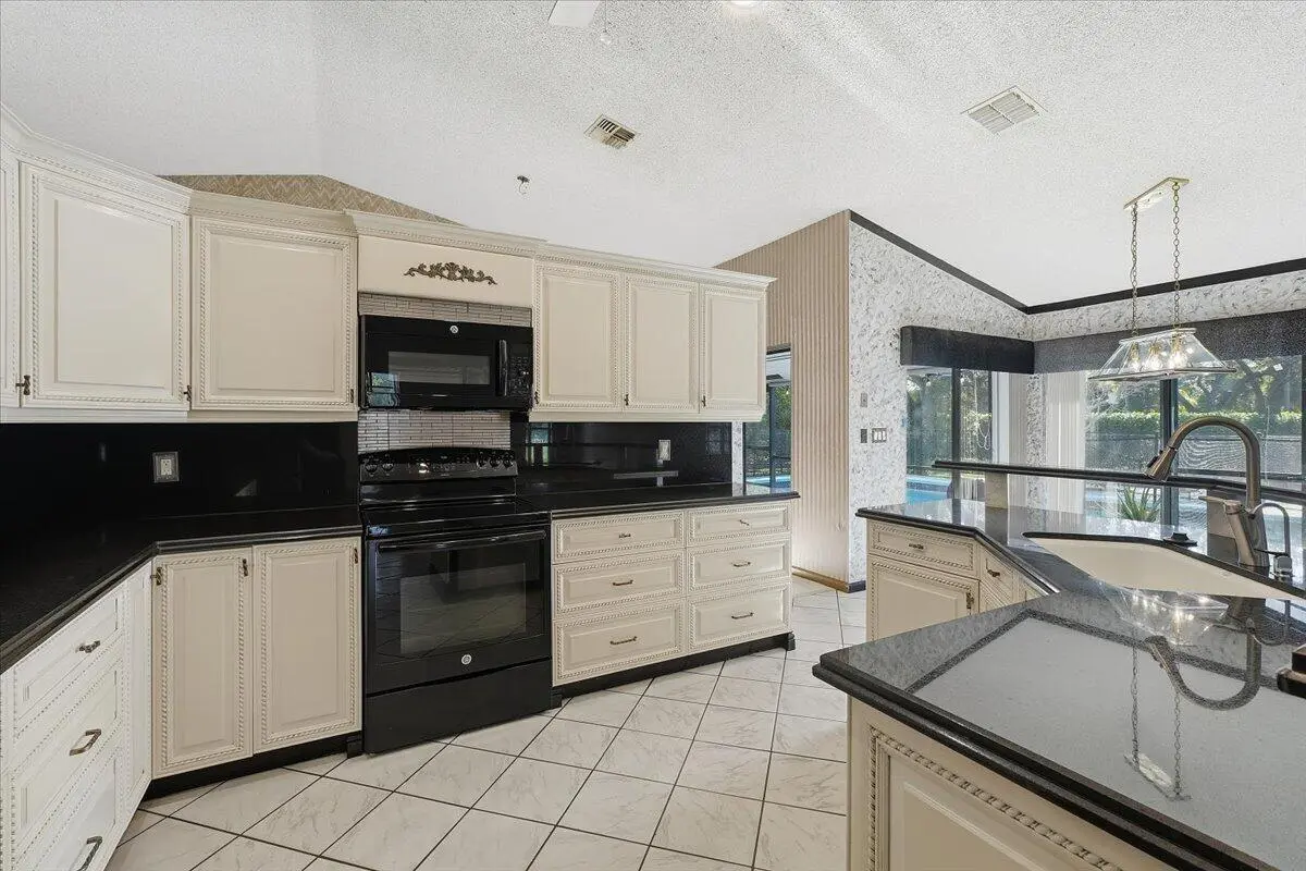 28-jcpjcp_photo_20260108_192224_36 at 8870 NW 49th Drive, Coral Springs