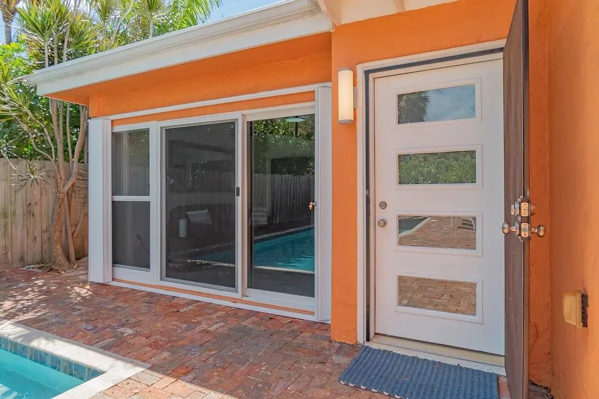 Entry Unit 2 at 616 Claremore Drive, West Palm Beach