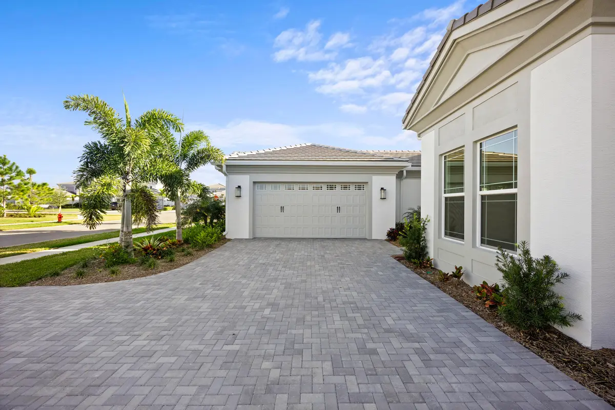 4_453a4291 at 5741 Beechnut Drive, Westlake