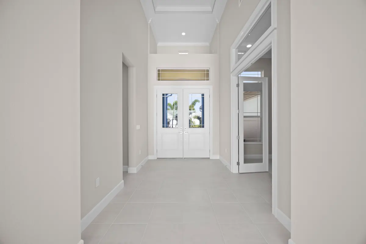 7_453a4311 at 5741 Beechnut Drive, Westlake
