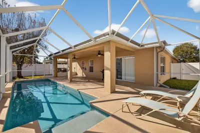 6141 NW Wild Cotton Way, Port St. Lucie – sold