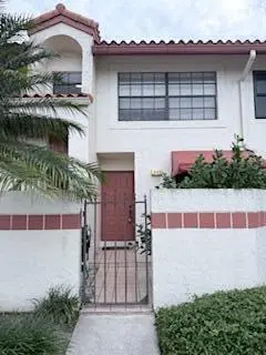 307 Liberty Court, Deerfield Beach – Condominium for sale