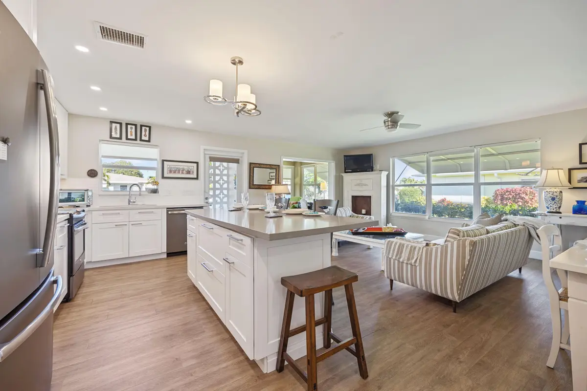 Living/Kitchen Overview at 200 South Boulevard A, Boynton Beach