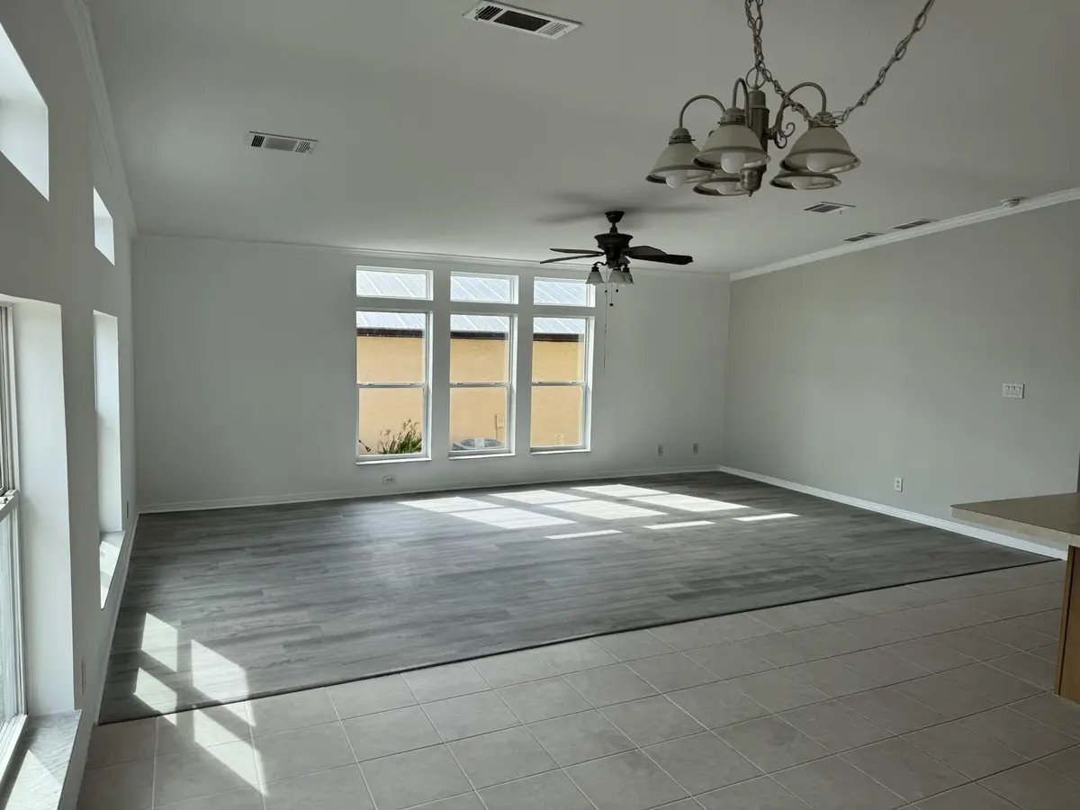 7ba6396e-3f1b-4140-886f-20e1c92cf858 (1) at 44 La Villa Way, Fort Pierce