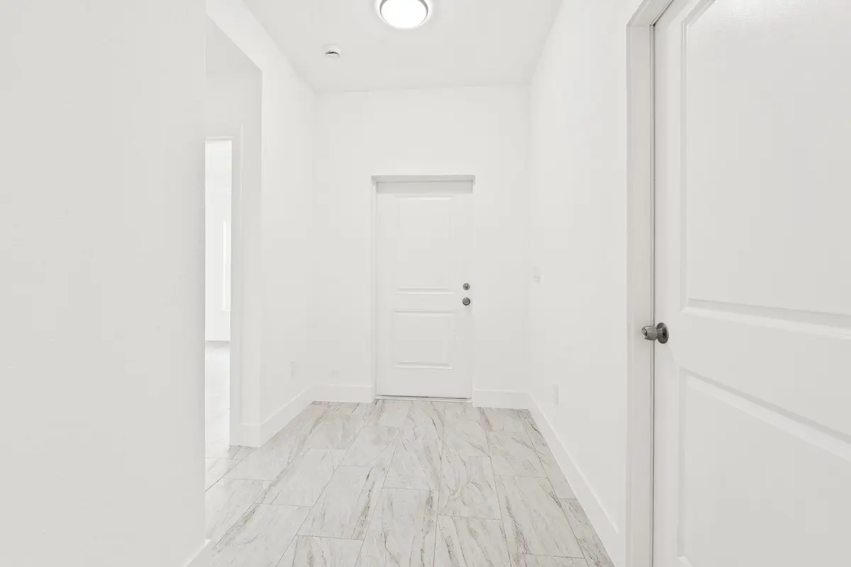 Inside Front at 9376 103rd Court, Vero Beach