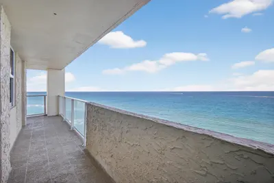 5440 N Ocean Drive Ph-206, Singer Island – sold