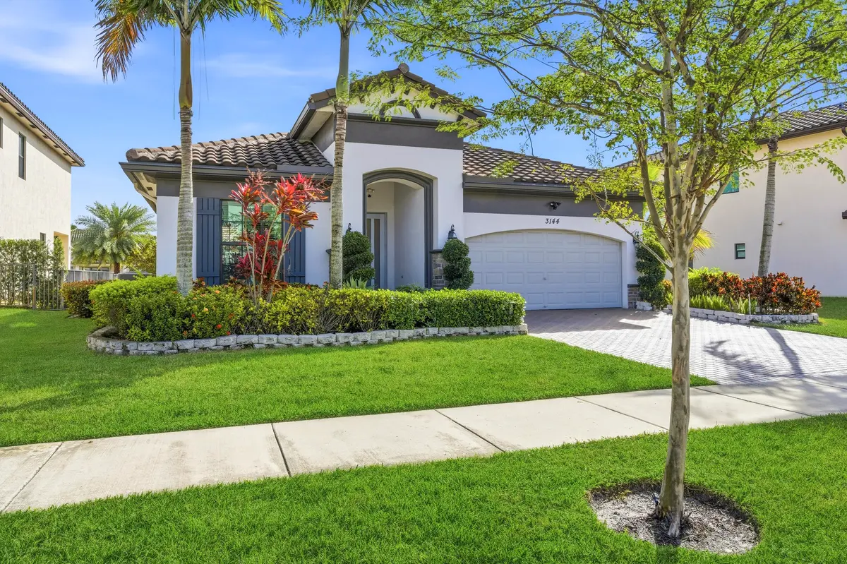 _DSC2432_with_grass at 3144 Streng Lane, Royal Palm Beach