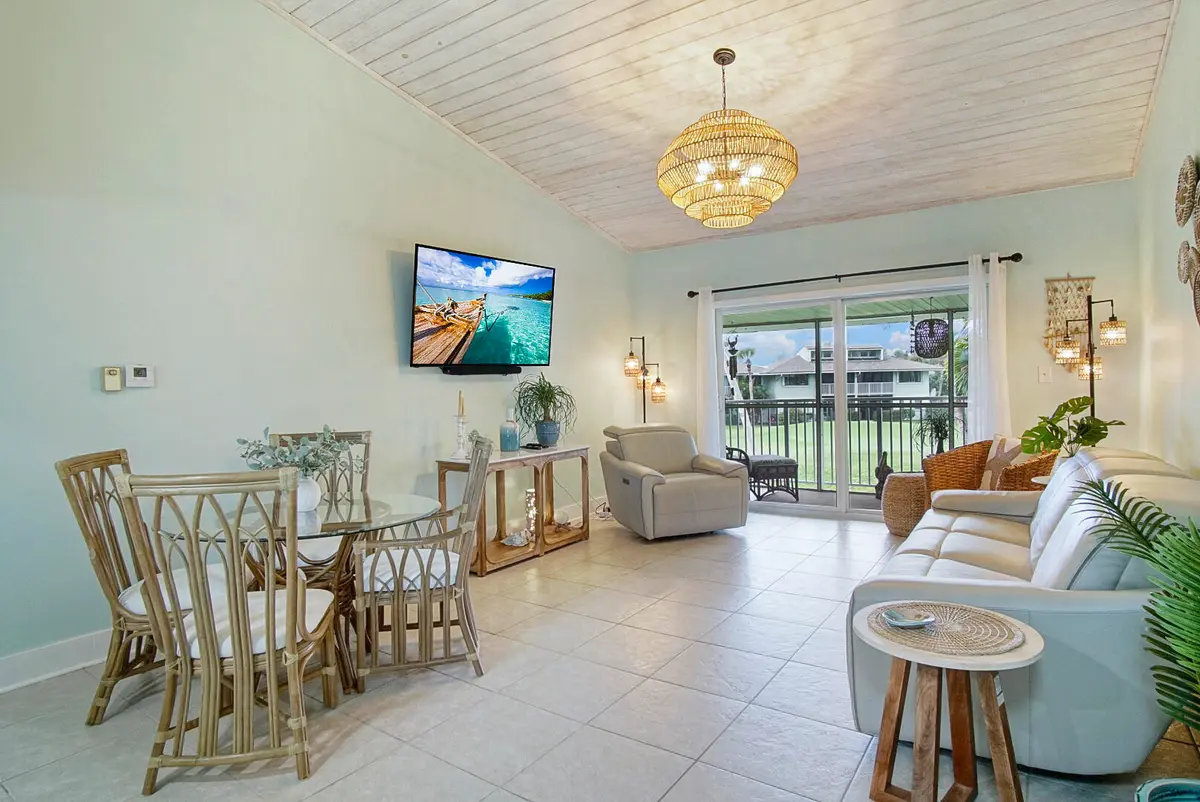 Dining/livingroom at 2400 S Ocean Drive 821, Fort Pierce