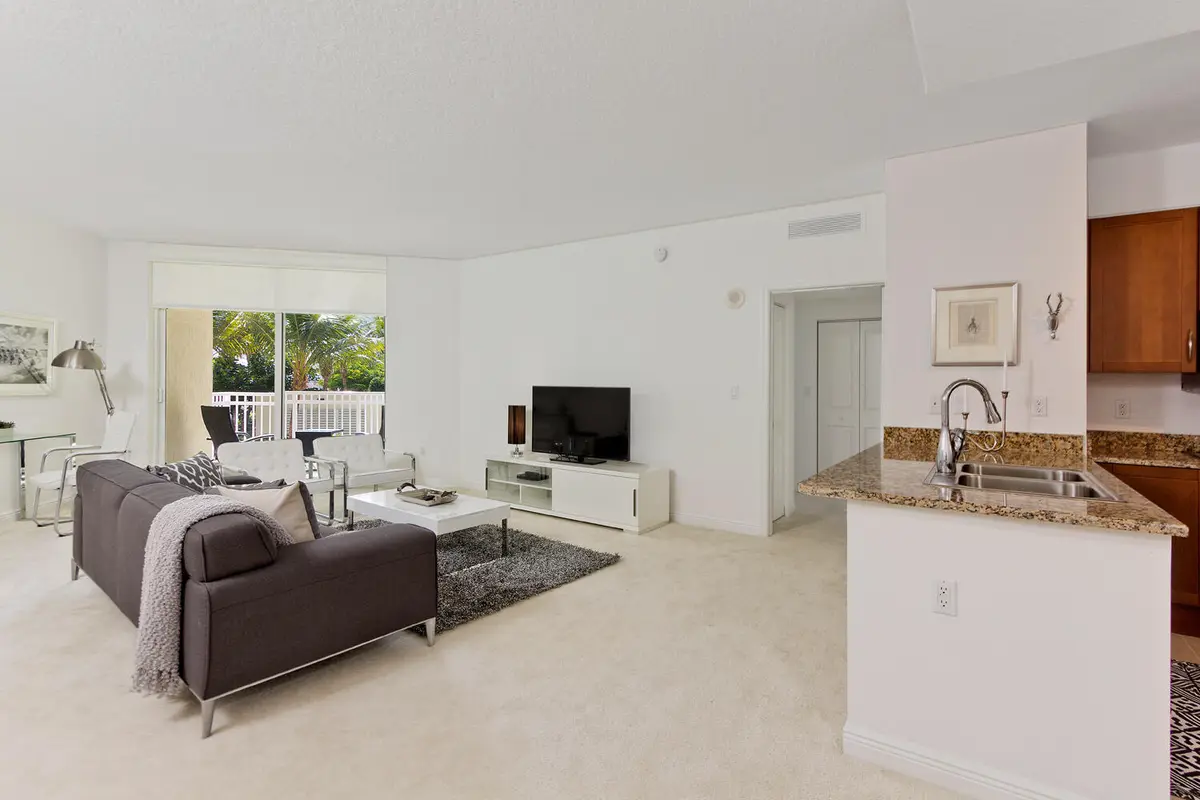 02_Livingroom1 at 450 N Federal Highway 609, Boynton Beach
