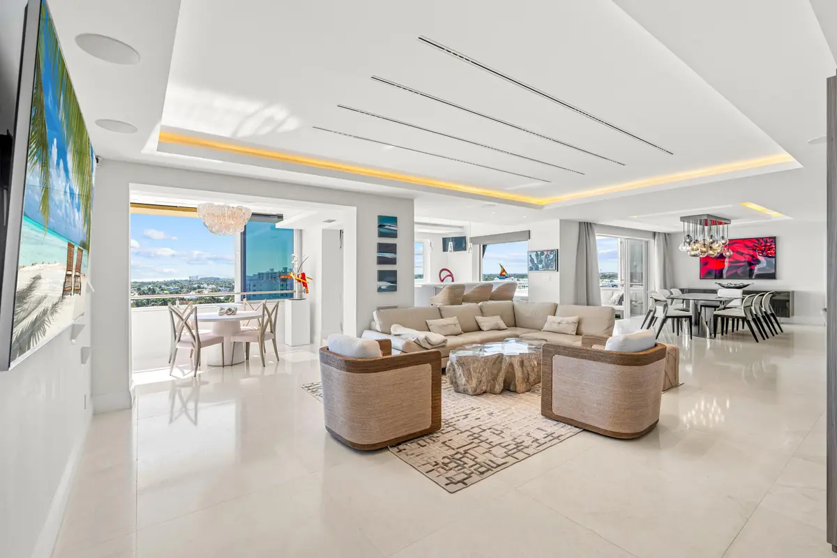 mls_FOYER_TO_GREATROOM_DT at 50 East Road 12g (penthouse), Delray Beach