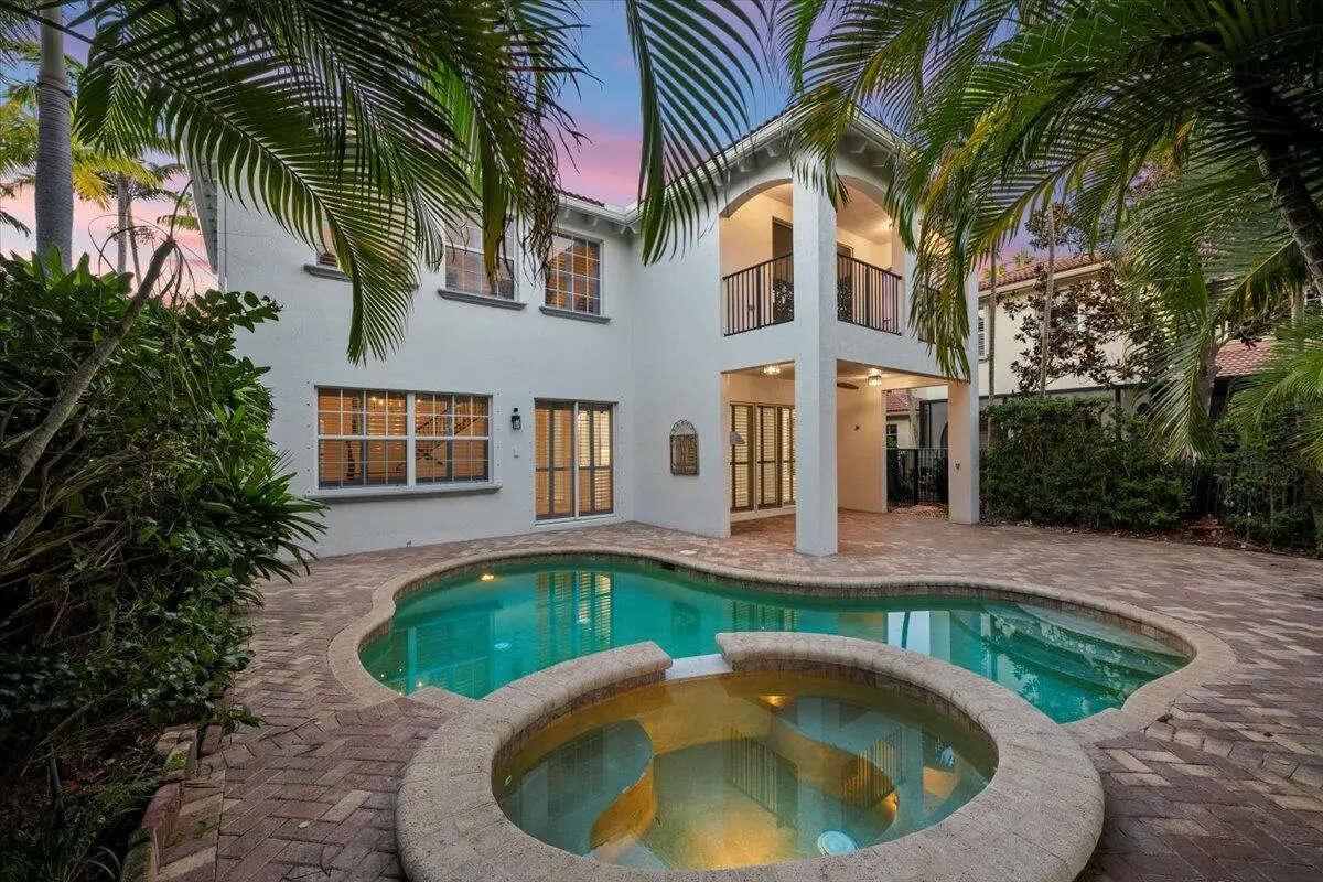 Welcome to 1062 Vintner Boulevard at 1062 Vintner Boulevard, Palm Beach Gardens