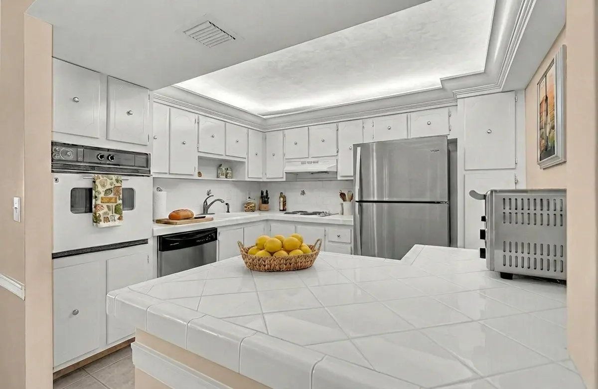 5. Kitchen at 3460 S Ocean Boulevard 314, Palm Beach
