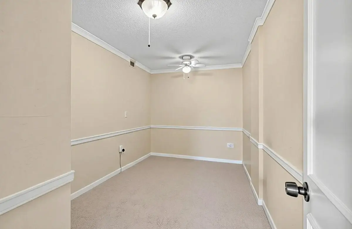 8. Flex Room at 3460 S Ocean Boulevard 314, Palm Beach